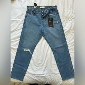 BRAND NEW LEVI JEANS